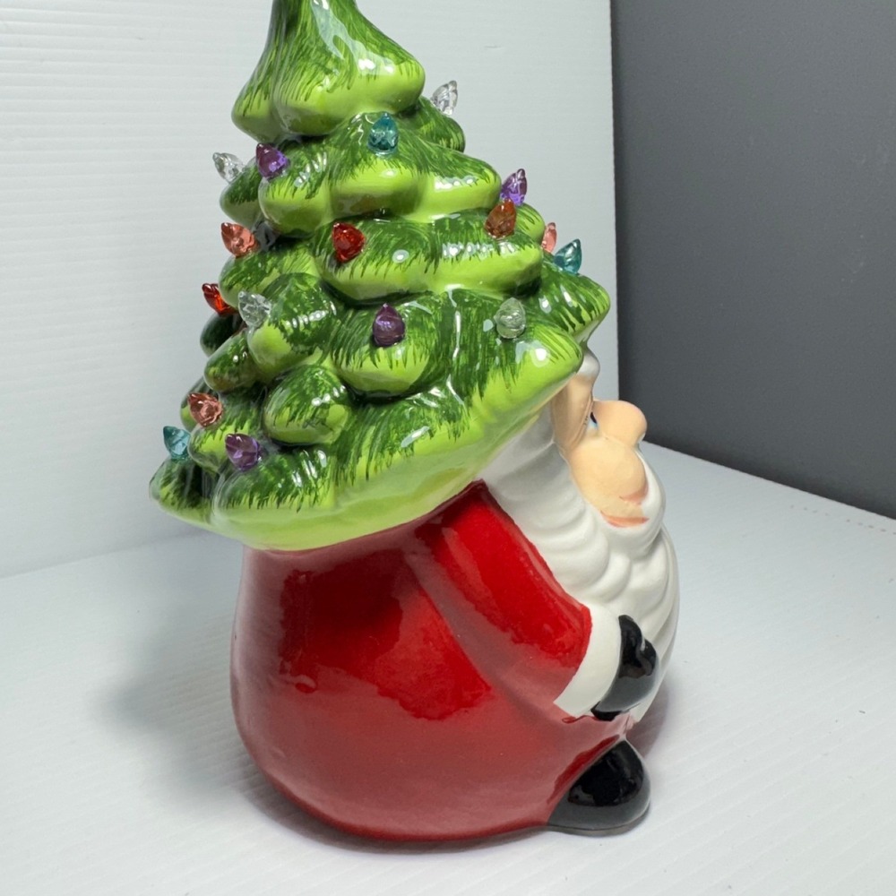 Vintage Style Ceramic Light Up Santa Christmas Tree Figurine Battery Operated - Picture 10 of 12
